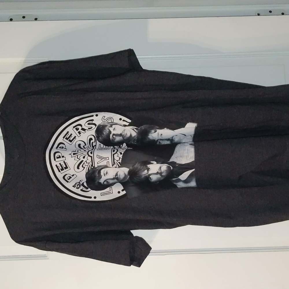 2017 Beatles Sgt Peppers Lonely Hearts Club Band shirt - Picture 2 of 4